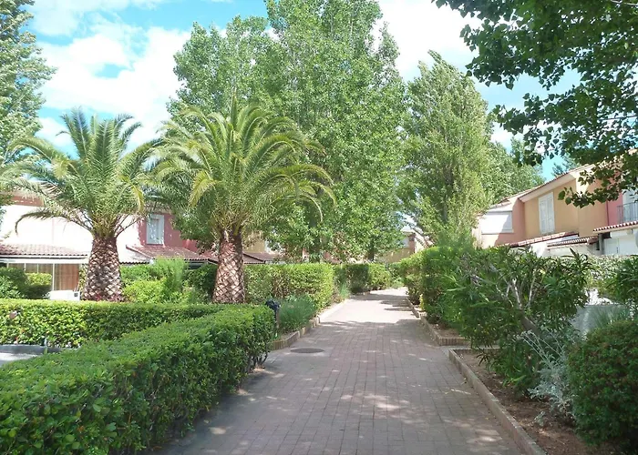 Сasa de vacaciones Maison Avec Piscine, Tennis, Petanque, Parking Et Proche - Fr-1-387-171 *